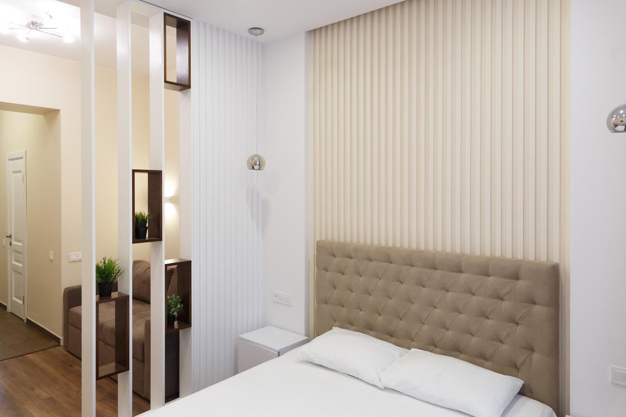 Charming Apartment In The City Center Lviv Bagian luar foto