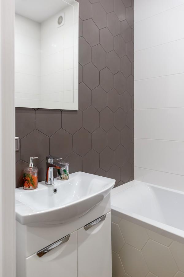 Charming Apartment In The City Center Lviv Bagian luar foto